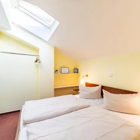 Mirow, Apartment *